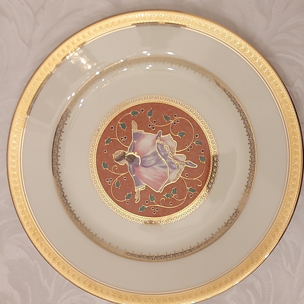 Mikasa Dessert Plate, Christmas 1999 Eve of the Millennium "Nine Ladies Dancing"